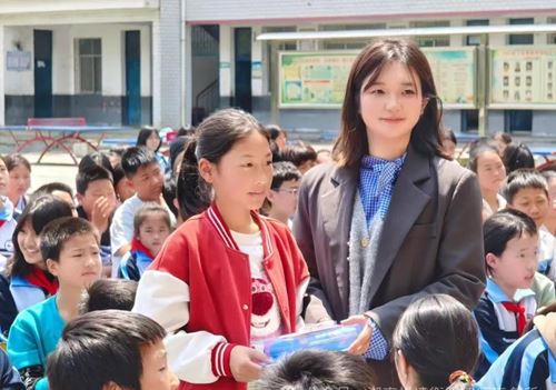 悦凌动态｜法治护航成长，共建平安校园(图8)