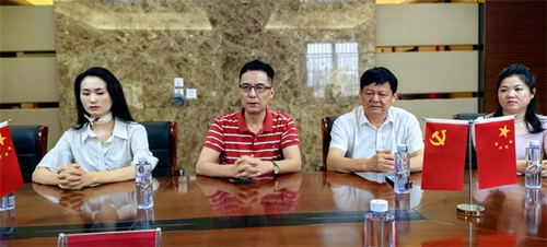 助力职业教育与城市发展深度融合——安徽省市长协会为重点单位授牌(图2)